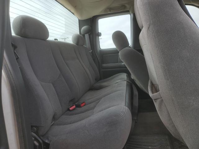 Photo 10 from auction – 2005 CHEVROLET SILVERADO with VIN 1GCEK19V05E149295