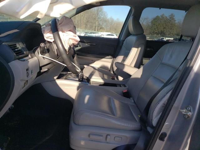 Photo 7 from auction – 2017 HONDA PILOT TOUR with VIN 5FNYF6H95HB003481
