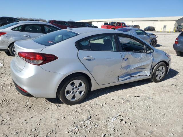 Photo 3 from auction – 2017 KIA FORTE LX with VIN 3KPFK4A77HE117021