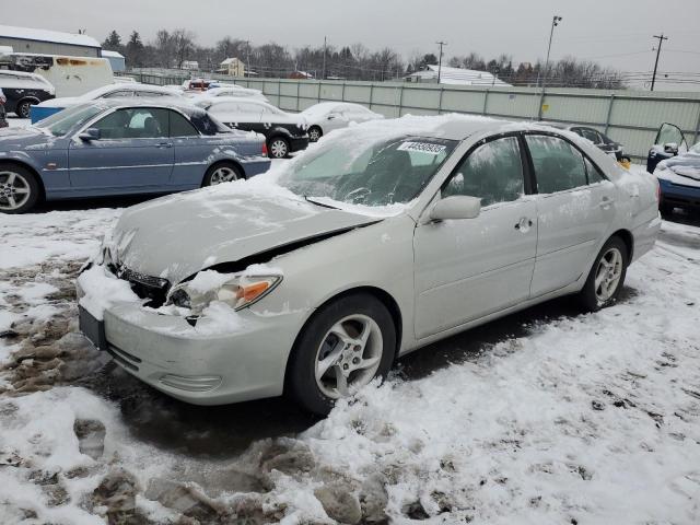 TOYOTA CAMRY LE 2003 with VIN 4T1BF32K13U555040 - Photo from auction