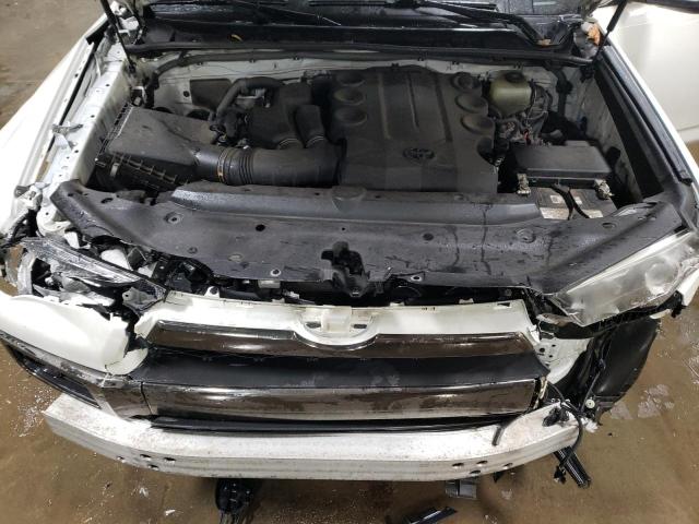 Photo 11 from auction – 2019 TOYOTA 4RUNNER SR with VIN JTEBU5JRXK5732676