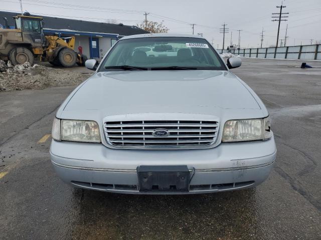 Photo 5 from auction – 2003 FORD CROWN VICT with VIN 2FAFP74W63X127229