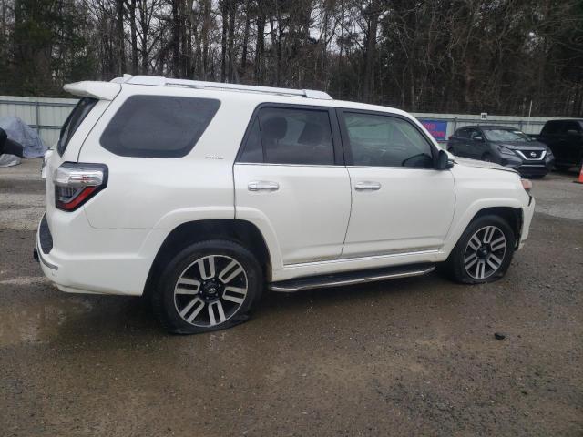Photo 3 from auction – 2017 TOYOTA 4RUNNER SR with VIN JTEBU5JR4H5480478