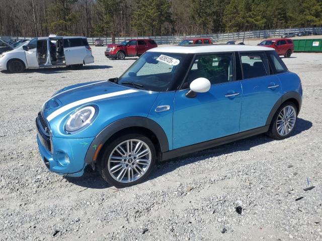 MINI COOPER S 2016 with VIN WMWXU3C51G2D27792 - Photo from auction