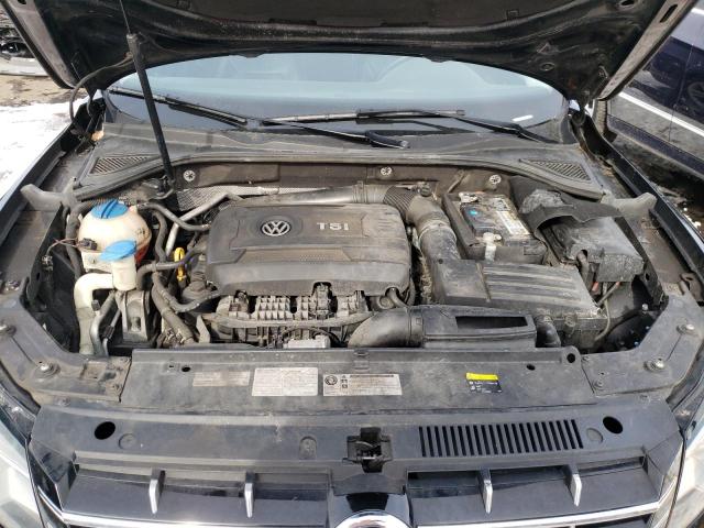 Photo 11 from auction – 2015 VOLKSWAGEN PASSAT SEL with VIN 1VWCT7A34FC067856