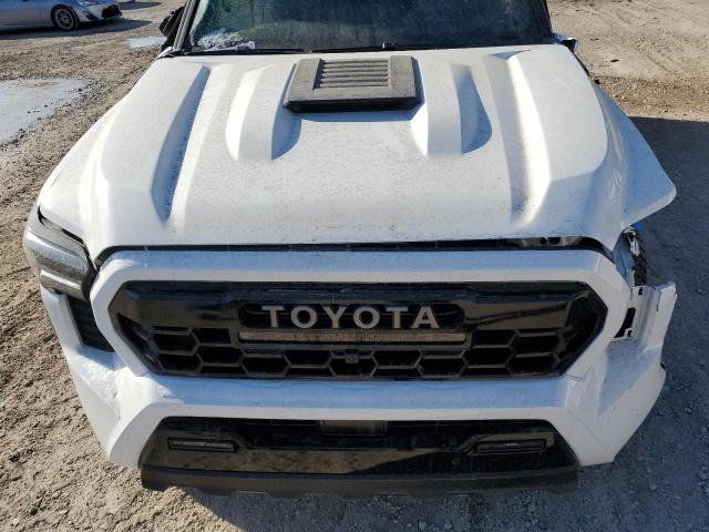 Photo 11 from auction – 2024 TOYOTA TACOMA DOU with VIN 3TYLC5LN2RT008284