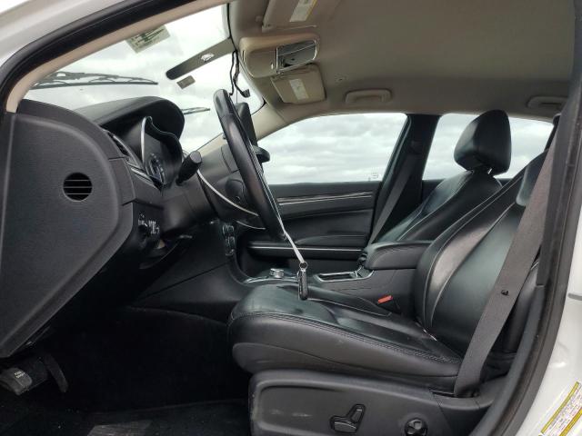 Photo 7 from auction – 2019 CHRYSLER 300 TOURIN with VIN 2C3CCAAG9KH517113