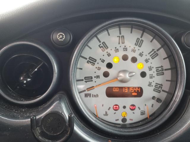 Photo 9 from auction – 2004 MINI COOPER with VIN WMWRC33474TJ61851