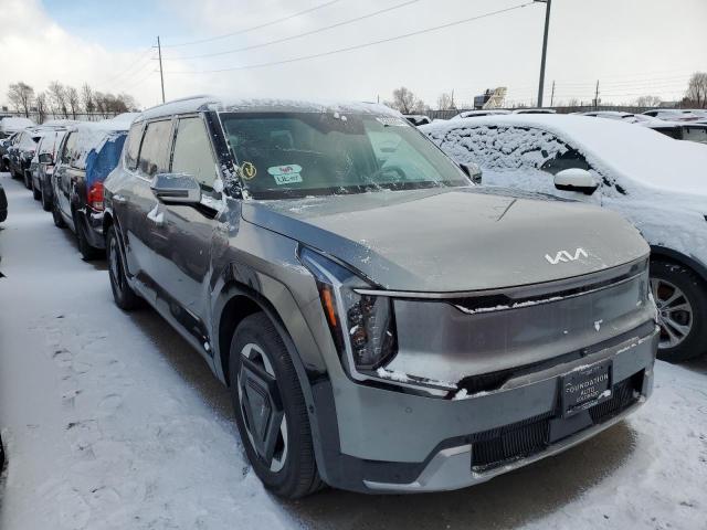 Photo 4 from auction – 2024 KIA EV9 LAND with VIN KNDADFS56R6044843