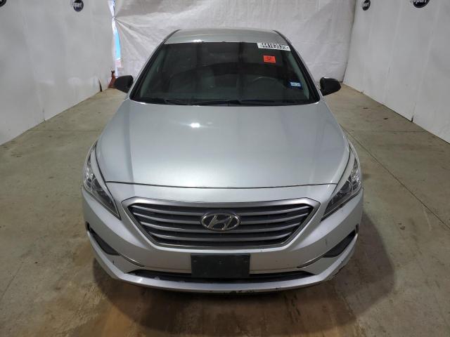 Photo 5 from auction – 2016 HYUNDAI SONATA SE with VIN 5NPE24AF9GH341890