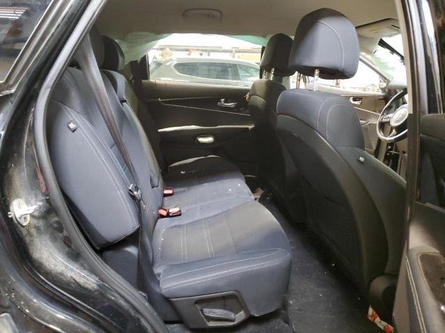 Photo 11 from auction – 2017 KIA SORENTO LX with VIN 5XYPGDA34HG211069