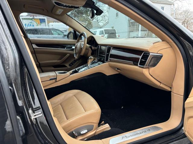 Photo 5 from auction – 2011 PORSCHE PANAMERA 2 with VIN WP0AA2A77BL011796