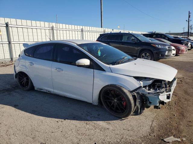 Снимка 4 от търг – 2015 FORD FOCUS ST с VIN 1FADP3L91FL275592