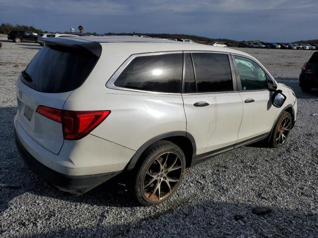 Photo 3 from auction – 2018 HONDA PILOT LX with VIN 5FNYF5H17JB019689