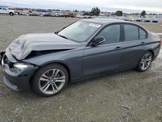 BMW 328 I 2014 مع رقم تعريف المركبة WBA3A5C58EP602851 - صورة من المزاد