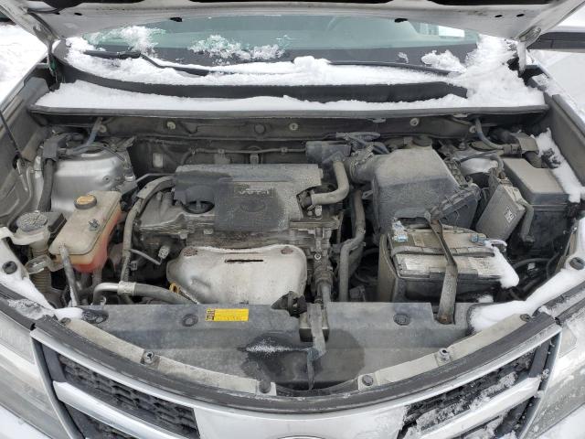 Photo 12 from auction – 2015 TOYOTA RAV4 LE with VIN 2T3BFREV4FW322497