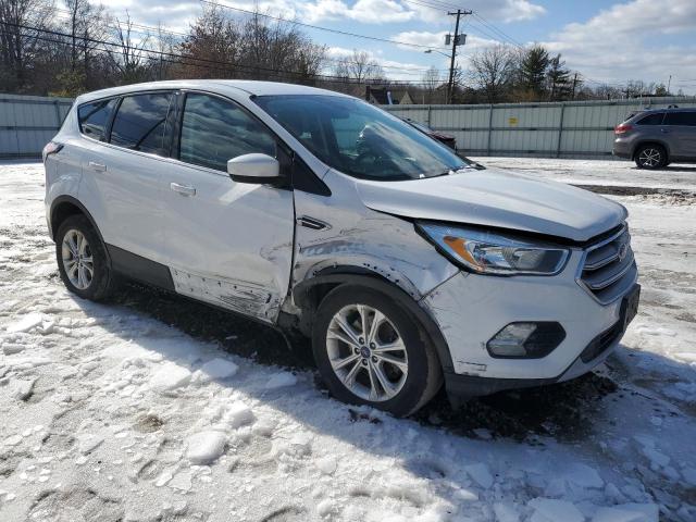 Photo 4 from auction – 2017 FORD ESCAPE SE with VIN 1FMCU9GD7HUD14744