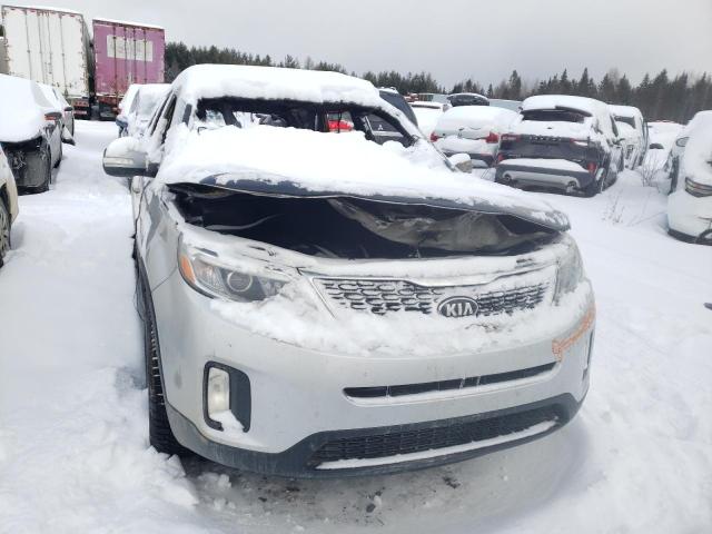 Photo 5 from auction – 2014 KIA SORENTO LX with VIN 5XYKTCA62EG485263