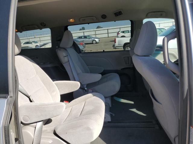 Photo 11 from auction – 2015 TOYOTA SIENNA LE with VIN 5TDKK3DC7FS645405