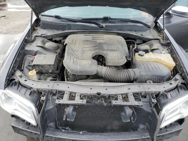 Photo 11 from auction – 2018 CHRYSLER 300 LIMITE with VIN 2C3CCAKG6JH302222