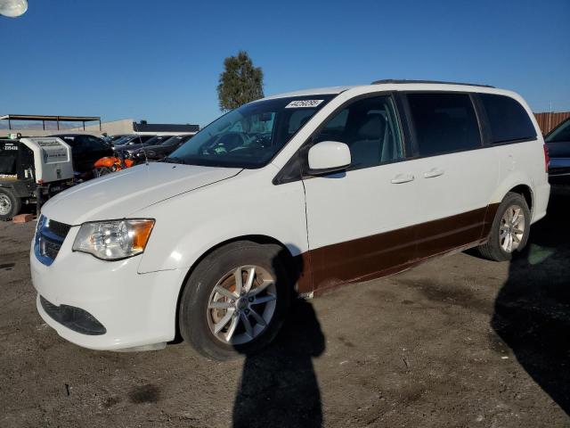 DODGE GRAND CARA 2016 con VIN 2C4RDGCGXGR181699 - Foto de la subasta