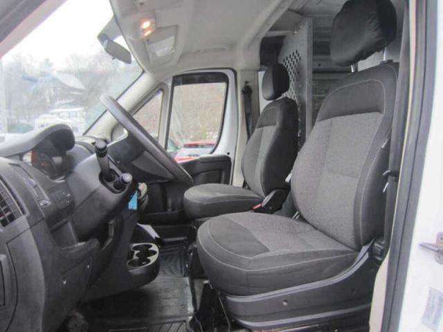 Photo 5 from auction – 2017 RAM PROMASTER with VIN 3C6TRVAG0HE521869