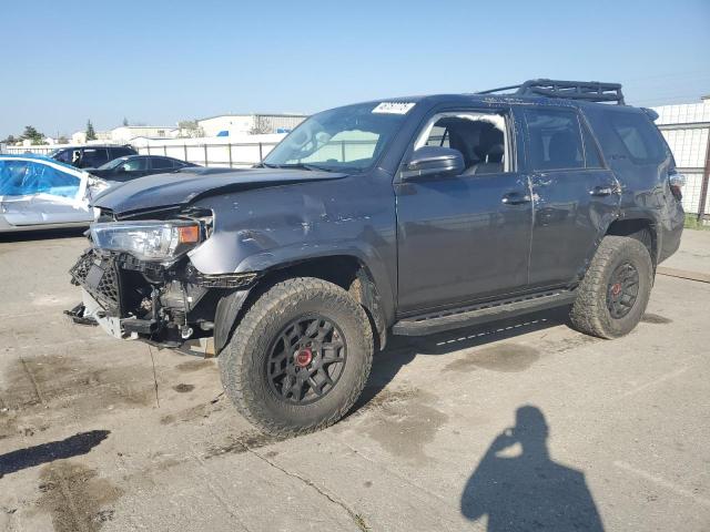 TOYOTA 4RUNNER SR 2022 with VIN JTELU5JR9N6067269 - Photo from auction