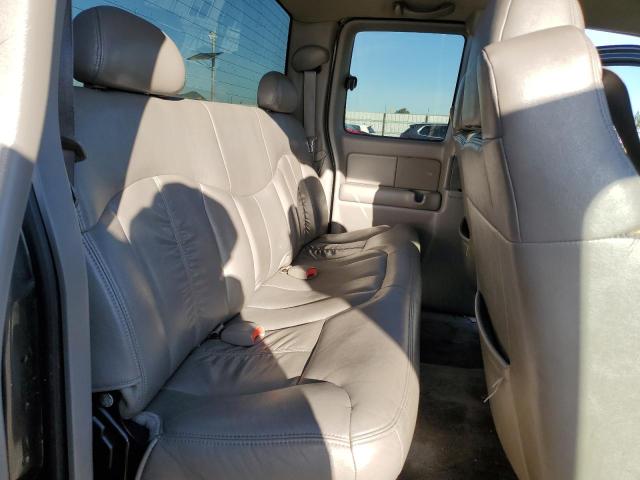Photo 10 from auction – 2001 CHEVROLET SILVERADO with VIN 2GCEC19TX11265109