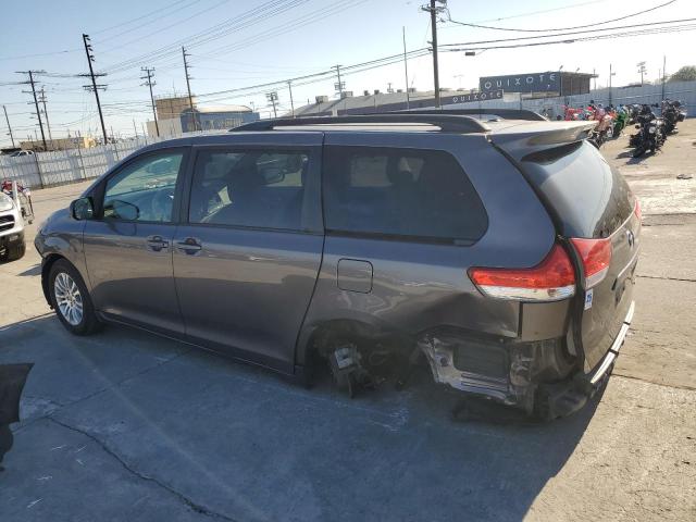 Photo 2 from auction – 2014 TOYOTA SIENNA XLE with VIN 5TDYK3DCXES511402