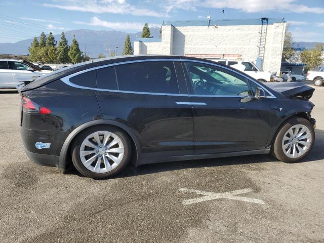 Снимка 3 от търг – 2021 TESLA MODEL X с VIN 5YJXCAE20MF321467
