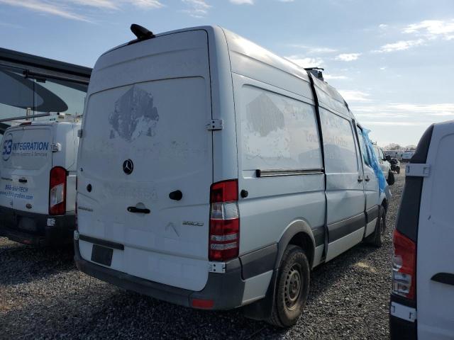 Photo 3 from auction – 2017 MERCEDES-BENZ SPRINTER 2 with VIN WD3PE7CDXHP517021