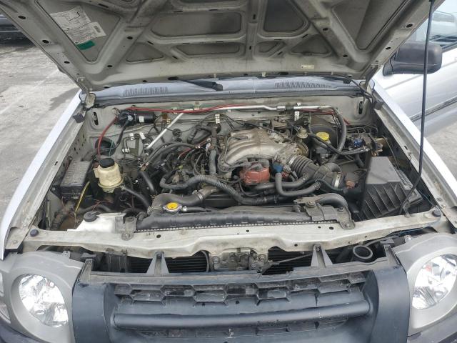 Photo 12 from auction – 2004 NISSAN XTERRA XE with VIN 5N1ED28TX4C643573