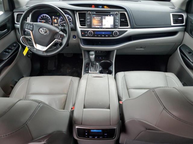 Photo 8 from auction – 2018 TOYOTA HIGHLANDER with VIN 5TDJZRFH4JS851776