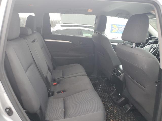 Photo 11 from auction – 2016 TOYOTA HIGHLANDER with VIN 5TDZKRFH6GS185567