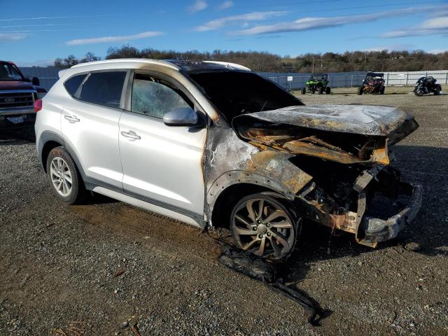 Photo 4 from auction – 2018 HYUNDAI TUCSON SEL with VIN KM8J3CA48JU764893