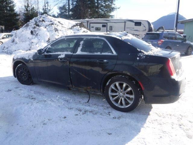 Photo 3 from auction – 2015 CHRYSLER 300 LIMITE with VIN 2C3CCARG5FH831318