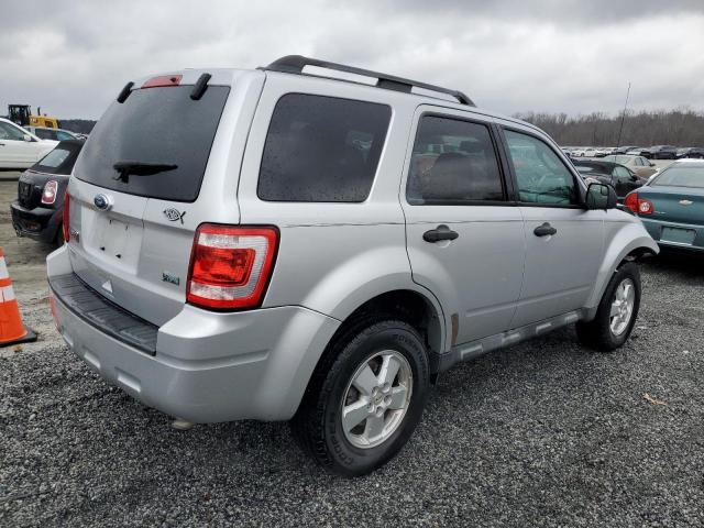 Photo 3 from auction – 2010 FORD ESCAPE XLT with VIN 1FMCU0DG3AKD09763