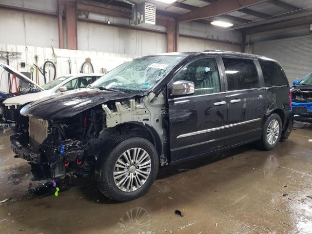 CHRYSLER TOWN & COU 2014 with VIN 2C4RC1CG6ER143707 - Photo from auction