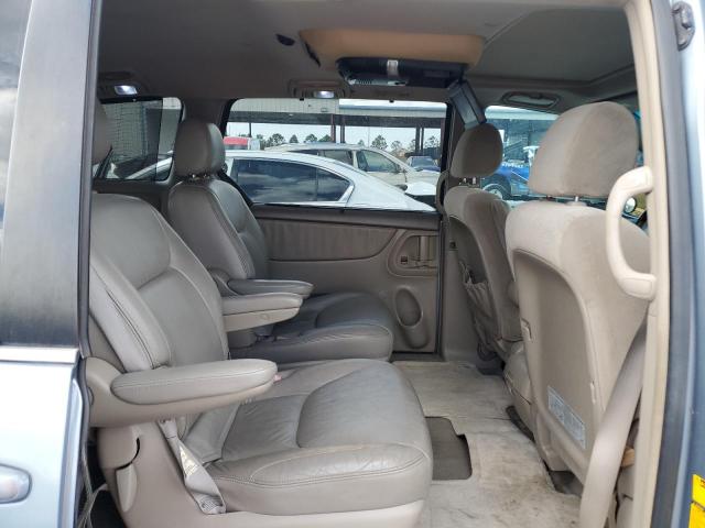 Photo 11 from auction – 2004 TOYOTA SIENNA XLE with VIN 5TDZA22C44S088657