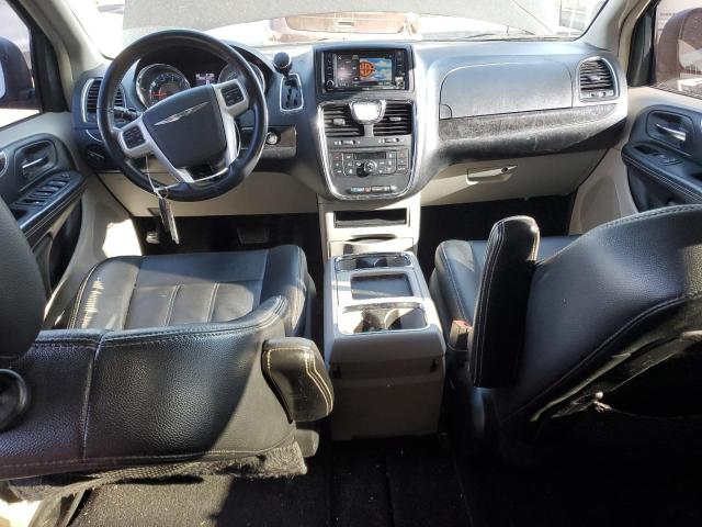 Photo 8 from auction – 2015 CHRYSLER TOWN & COU with VIN 2C4RC1BG3FR740719