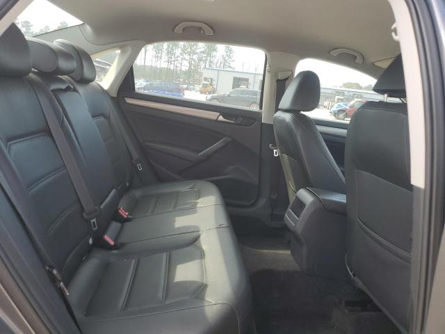 Photo 10 from auction – 2015 VOLKSWAGEN PASSAT S with VIN 1VWAT7A36FC111170