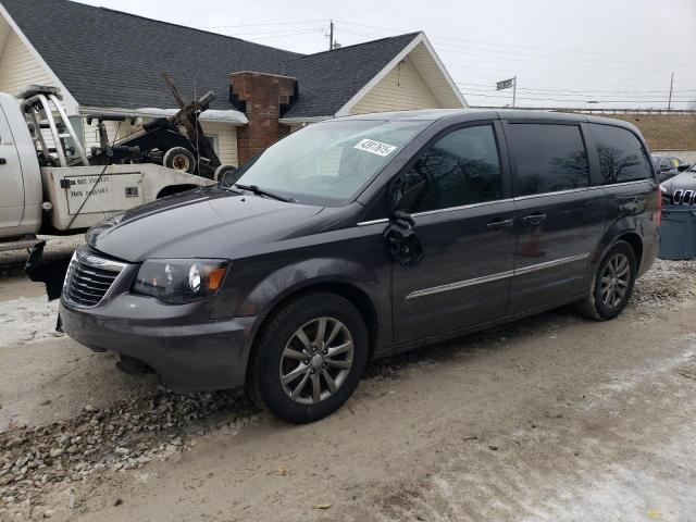 CHRYSLER TOWN & COU 2016 with VIN 2C4RC1HG1GR158420 - Photo from auction