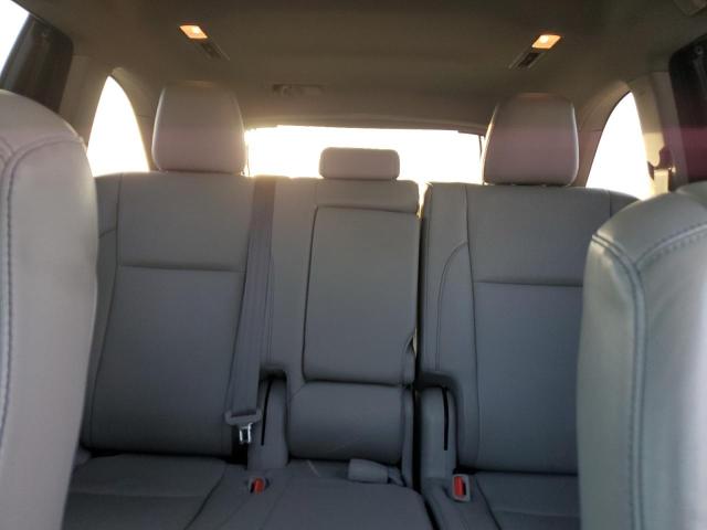 Photo 10 from auction – 2018 TOYOTA HIGHLANDER with VIN 5TDYZRFH7JS274806