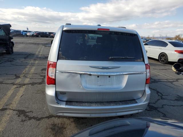 Photo 6 from auction – 2012 CHRYSLER TOWN & COU with VIN 2C4RC1CGXCR375983
