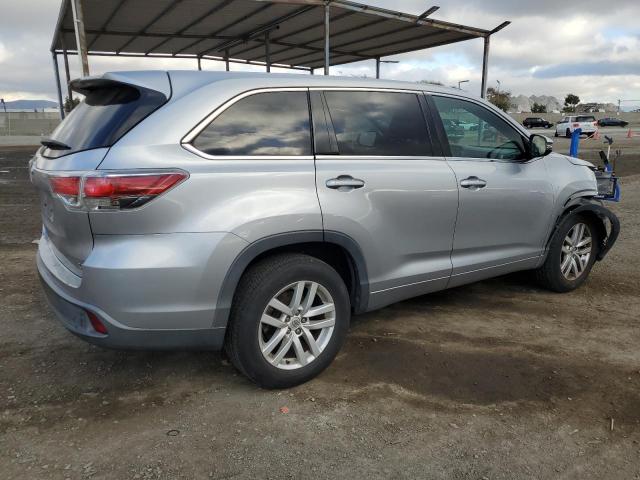 Photo 3 from auction – 2015 TOYOTA HIGHLANDER with VIN 5TDZARFH7FS011766