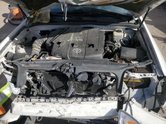 Photo 12 from auction – 2005 TOYOTA 4RUNNER SR with VIN JTEZU14R950052403