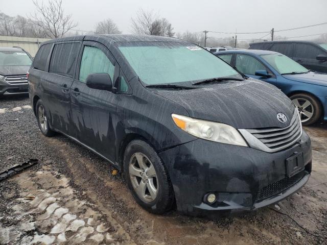Photo 4 from auction – 2015 TOYOTA SIENNA with VIN 5TDZK3DC6FS532978