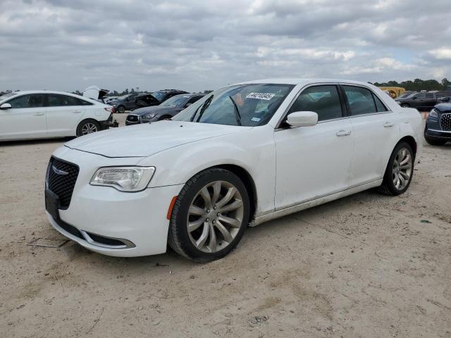 Photo 1 from auction – 2019 CHRYSLER 300 TOURIN with VIN 2C3CCAAG9KH517113