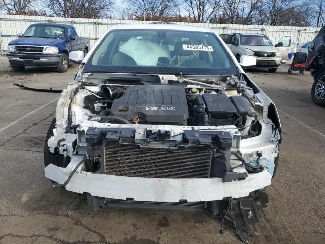 Photo 5 from auction – 2016 BUICK LACROSSE with VIN 1G4GA5G32GF159758
