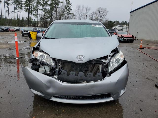 Photo 5 from auction – 2013 TOYOTA SIENNA LE with VIN 5TDKK3DC0DS387001